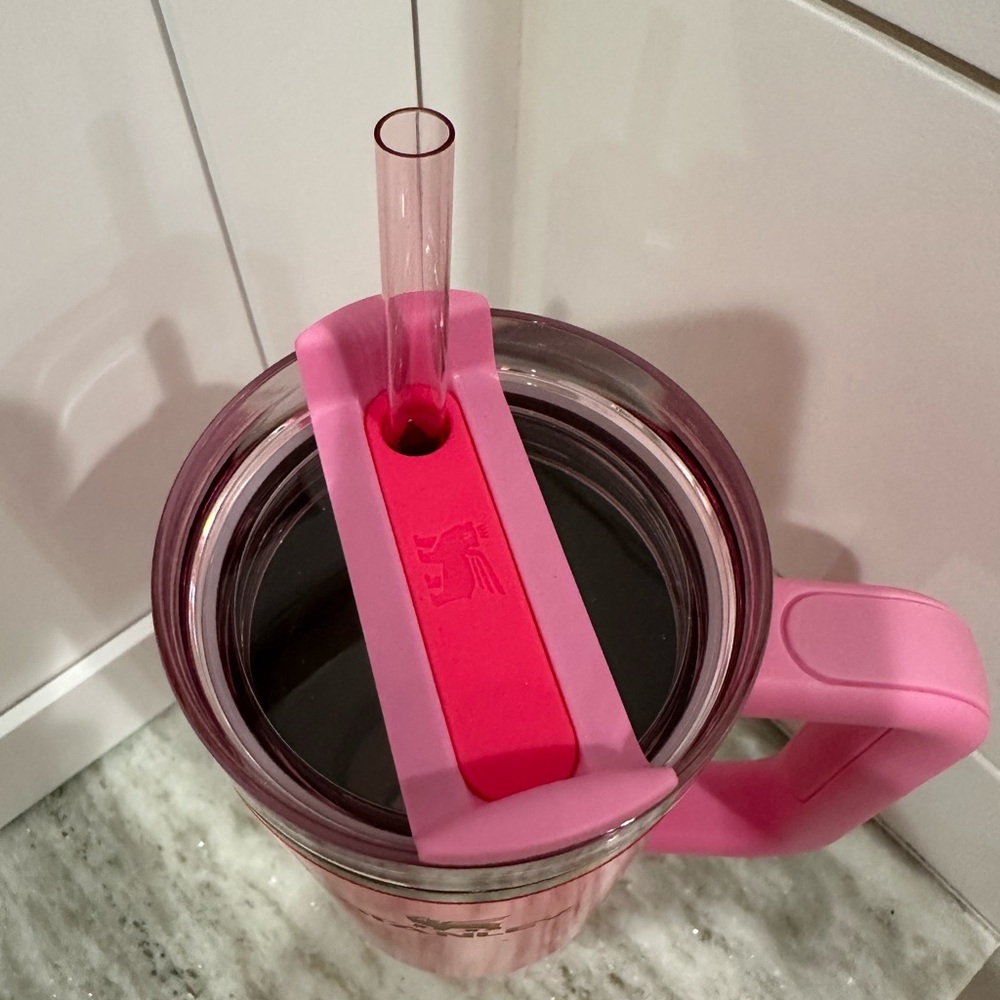 STANLEY THE QUENCHER H2.0 FLOWSTATE™ TUMBLER | 30 OZ in PINK PARADE (SOLD OUT) - Picture 5 of 9